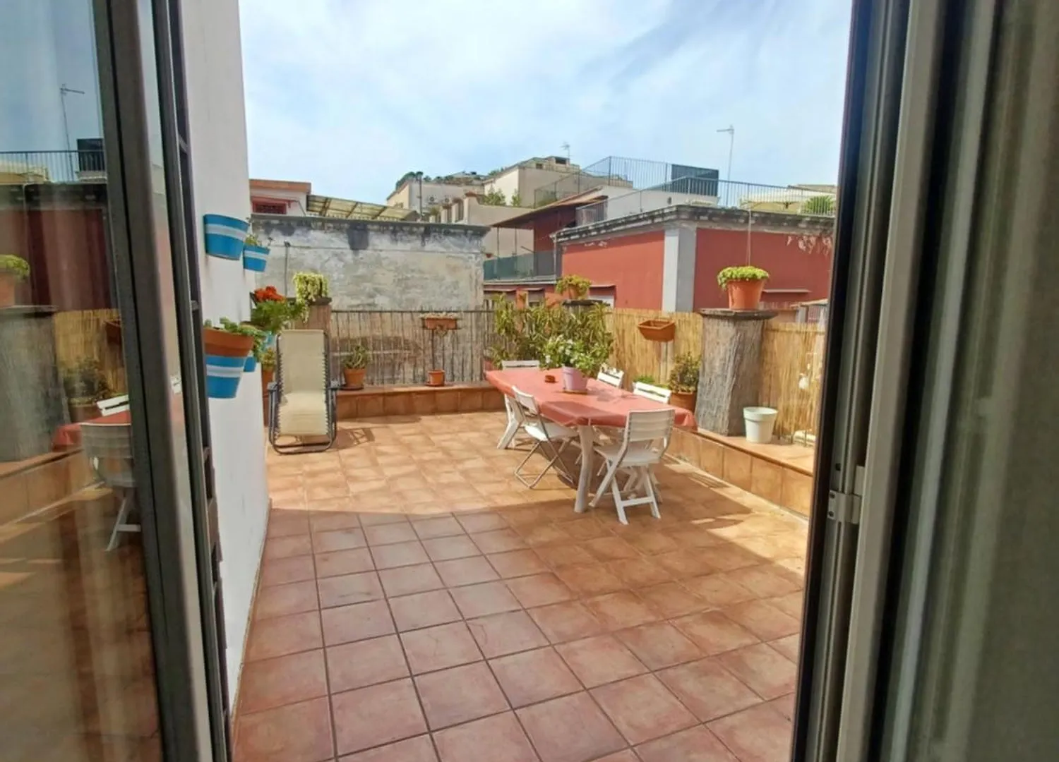 Una Terrazza Su Napoli Centro 0*, Naples