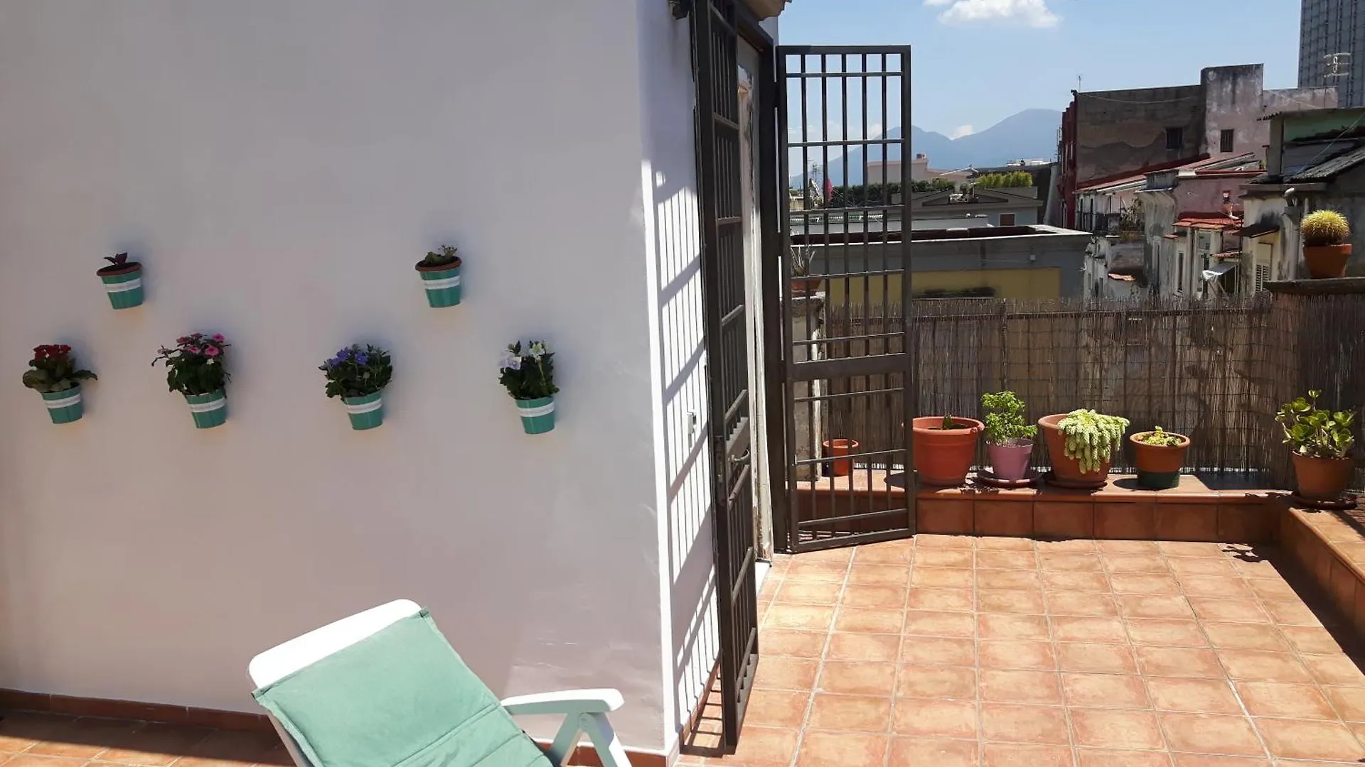 Una Terrazza Su Napoli Centro ナポリ